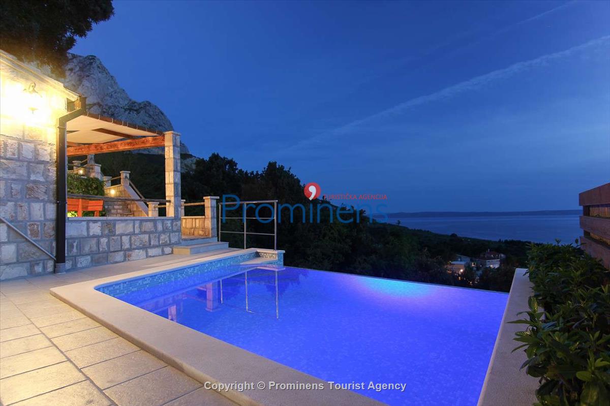 Ferienhaus Villa Dado Baška Voda,  Makarska Riviera  Kroatien  mit Meerblick beheiztem Pool und Garten