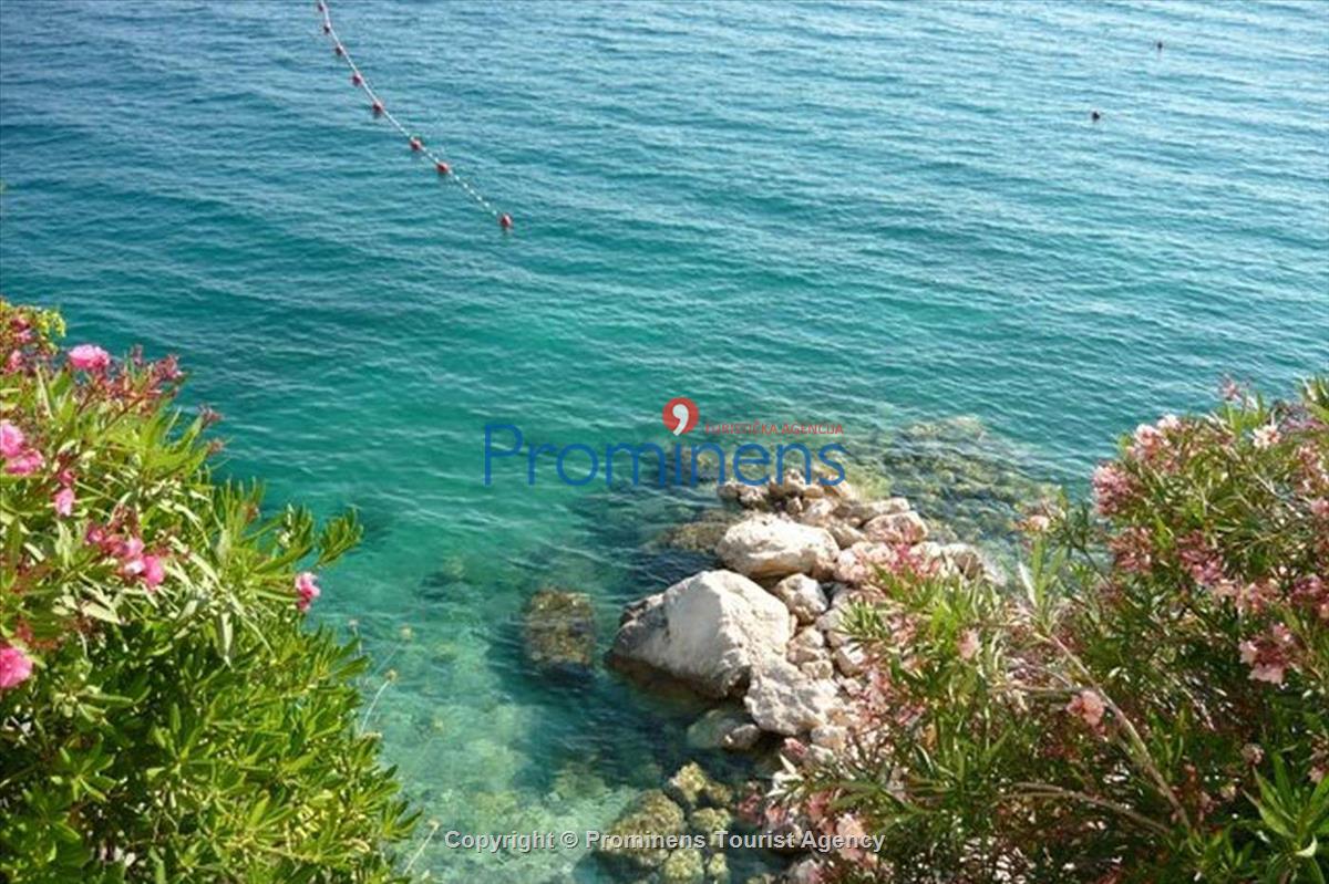 Villa Americano direkt am Strand in Pisak am Meer- Makarska Riviera Ideal fuer Familen mit Kindern