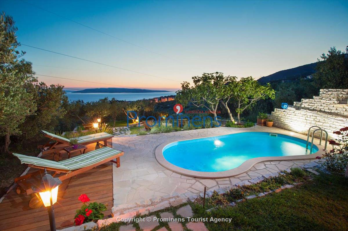 Ferienhaus Ela mit Meerblick in Puharići- Makarska- Kroatien - Perfekter Familienurlaub