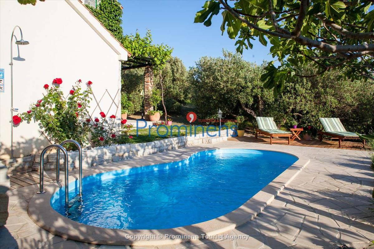 Ferienhaus Ela mit Meerblick in Puharići- Makarska- Kroatien - Perfekter Familienurlaub