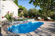 Holiday house Ela Makarska