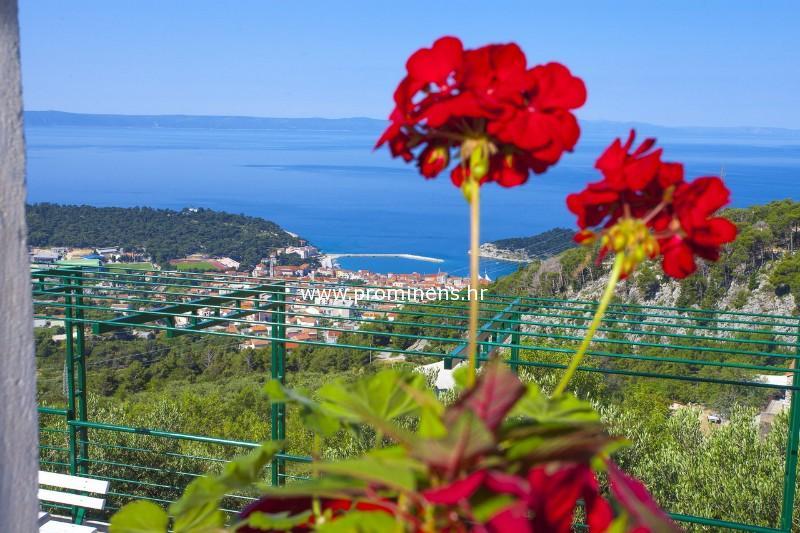 Steinhaus Fetiva mit Meerblick, Whirlpool und Sauna- ruhiger Lage ueber Makarska