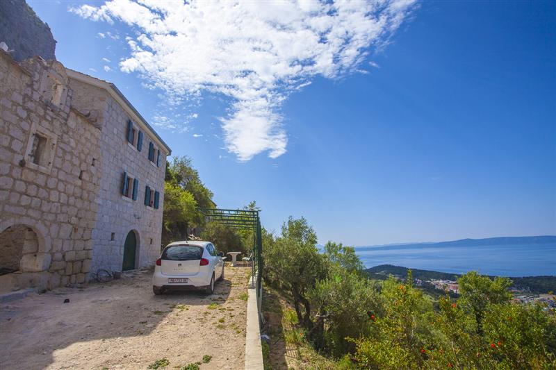 Steinhaus Fetiva mit Meerblick, Whirlpool und Sauna- ruhiger Lage ueber Makarska