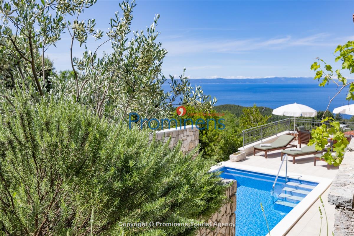 Ferienhaus Mely mit beheiztem Pool in Makarska - Panoramablick und Entspannung