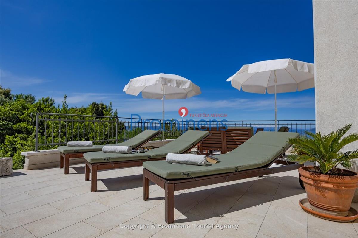 Ferienhaus Mely mit beheiztem Pool in Makarska - Panoramablick und Entspannung