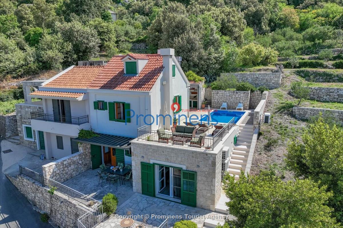 Ferienhaus Mely mit beheiztem Pool in Makarska - Panoramablick und Entspannung