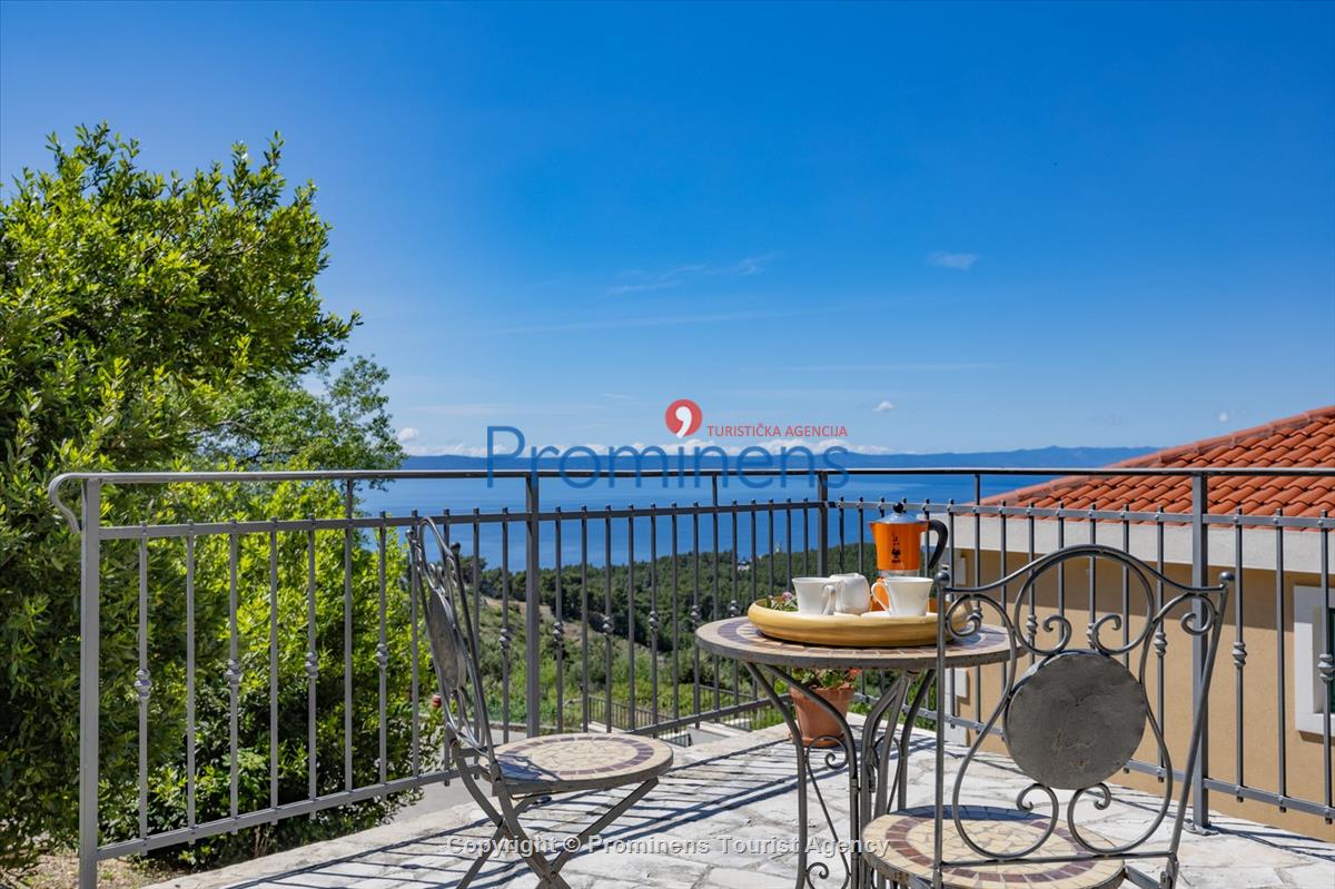 Ferienhaus Mely mit beheiztem Pool in Makarska - Panoramablick und Entspannung