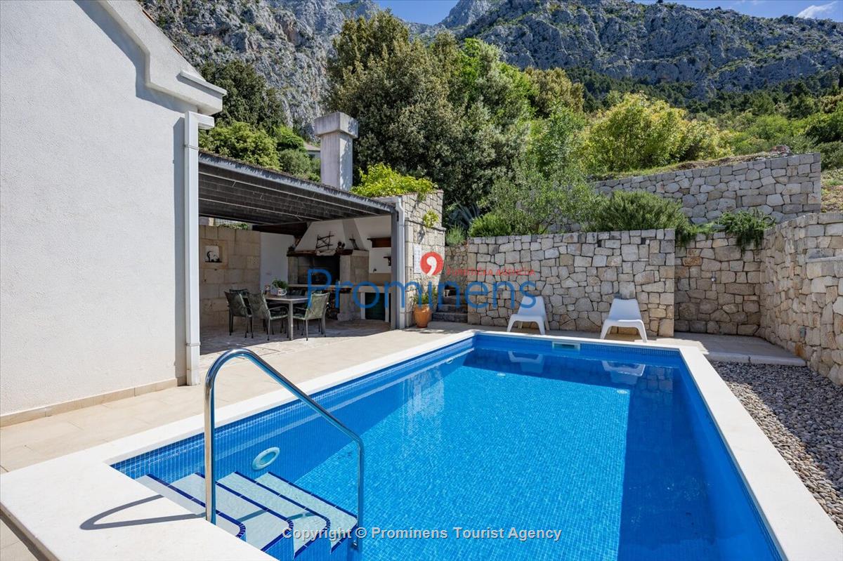 Ferienhaus Mely mit beheiztem Pool in Makarska - Panoramablick und Entspannung