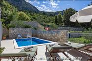 Ferienhaus Mely mit beheiztem Pool in Makarska - Panoramablick und Entspannung