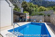 Ferienhaus Mely mit beheiztem Pool in Makarska - Panoramablick und Entspannung