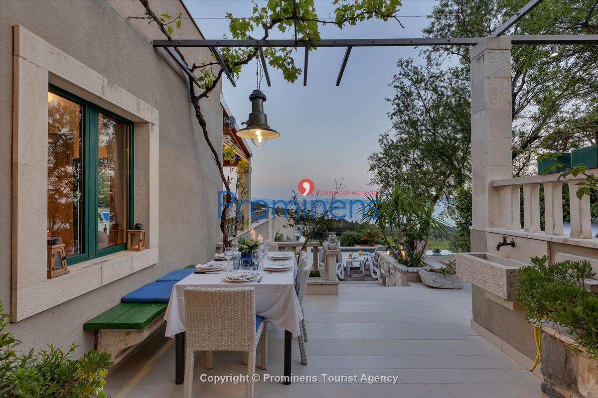 Ferienhaus mit Pool Villa Rita in Makarska - Kroatien im Naturpark Biokovo