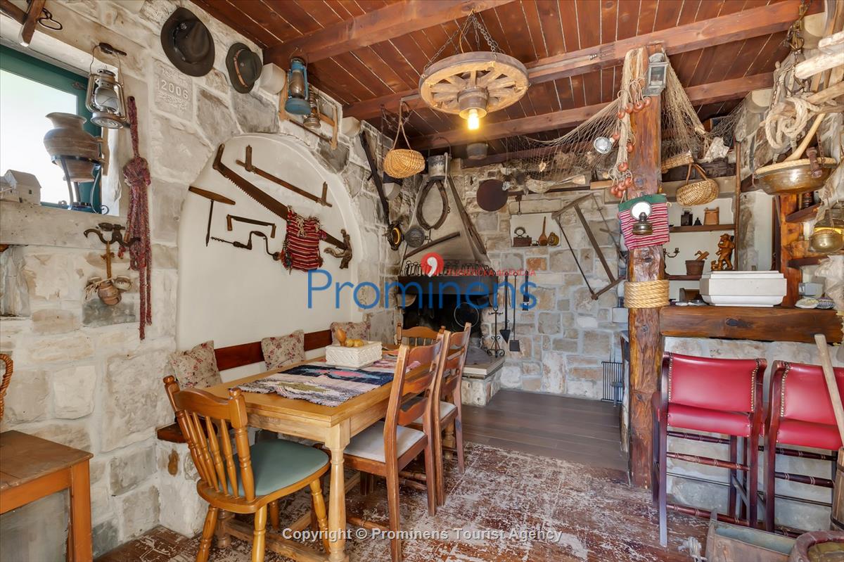 Ferienhaus mit Pool Villa Rita in Makarska - Kroatien im Naturpark Biokovo