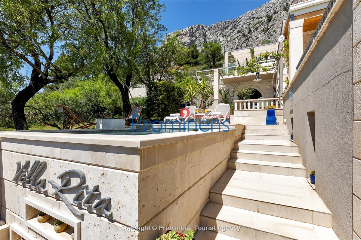 Villa Ritta with pool Makarska