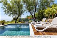 Ferienhaus mit Pool Villa Rita in Makarska - Kroatien im Naturpark Biokovo