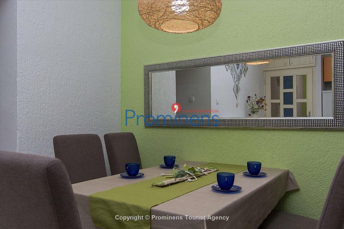 Apartment More i ja Makarska