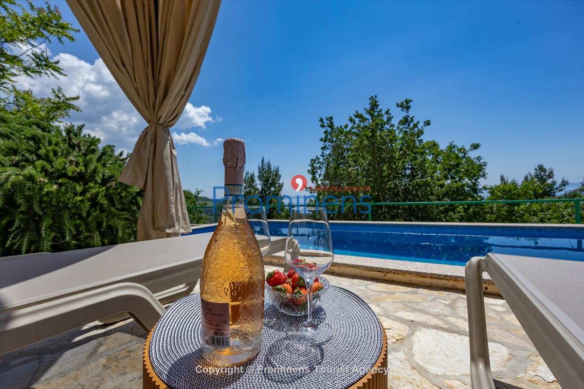 Ferienhaus mit Pool Vista Mare Baška Voda Kroatien