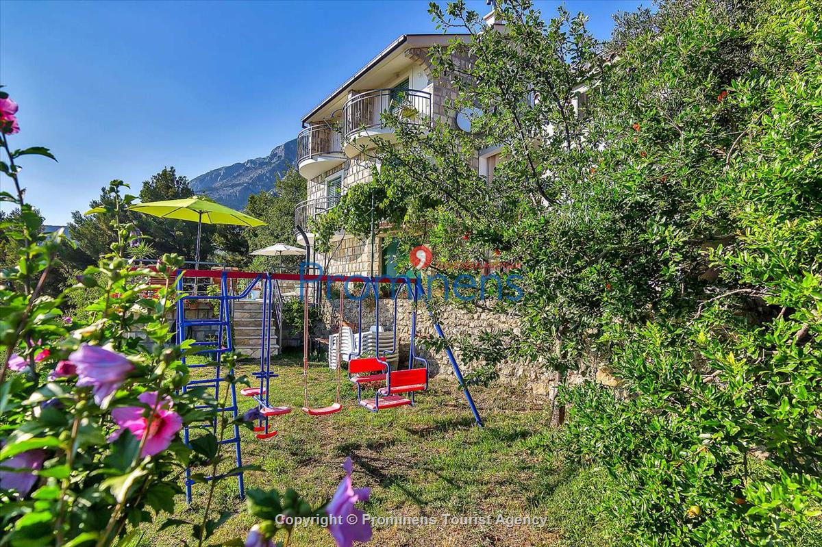 Charmantes Ferienhaus mit Pool und Meerblick in Tučepi - Kroatien an der Makarska Riviera 