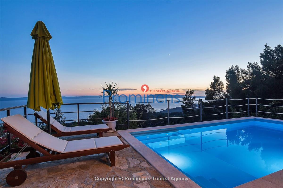 Charmantes Ferienhaus mit Pool und Meerblick in Tučepi - Kroatien an der Makarska Riviera 