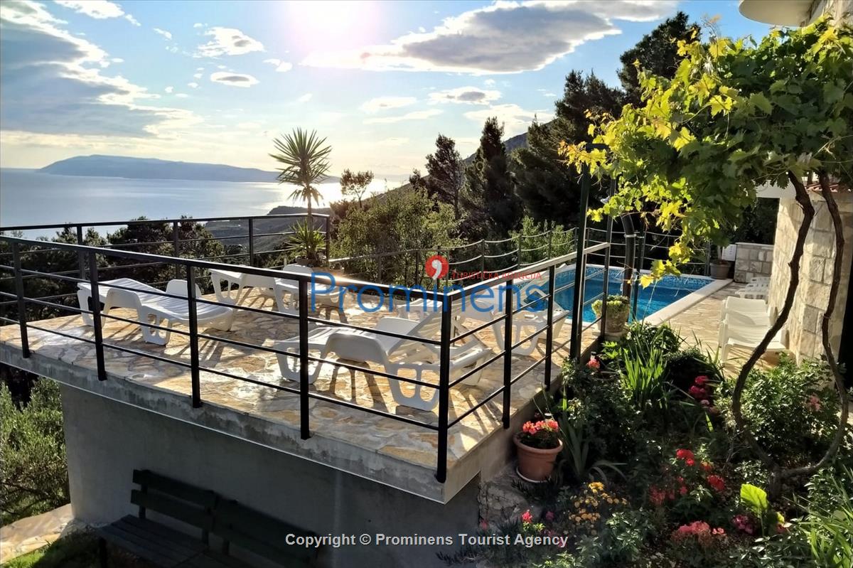 Charmantes Ferienhaus mit Pool und Meerblick in Tučepi - Kroatien an der Makarska Riviera 