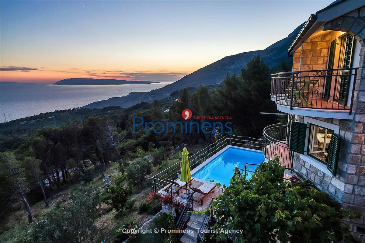 Charmantes Ferienhaus mit Pool und Meerblick in Tučepi - Kroatien an der Makarska Riviera 