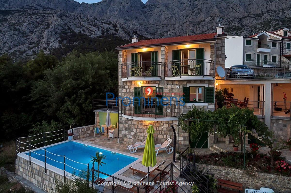 Charmantes Ferienhaus mit Pool und Meerblick in Tučepi - Kroatien an der Makarska Riviera 