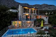 Charmantes Ferienhaus mit Pool und Meerblick in Tučepi - Kroatien an der Makarska Riviera 