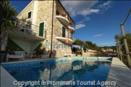 Charmantes Ferienhaus mit Pool und Meerblick in Tučepi - Kroatien an der Makarska Riviera 