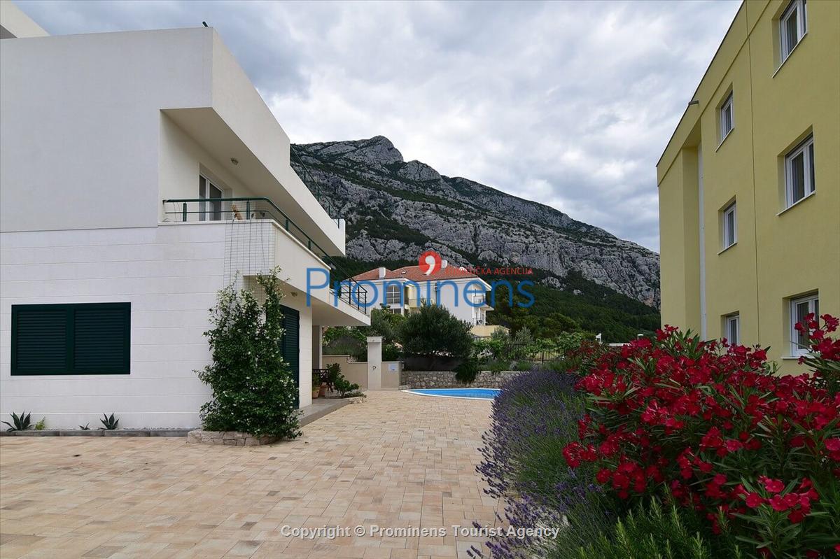 Ferienwohnung Sandra mit Beheiztem Privatpool und Whirlpool in Ruhiger Lage oberhalb von Makarska - Kroatien