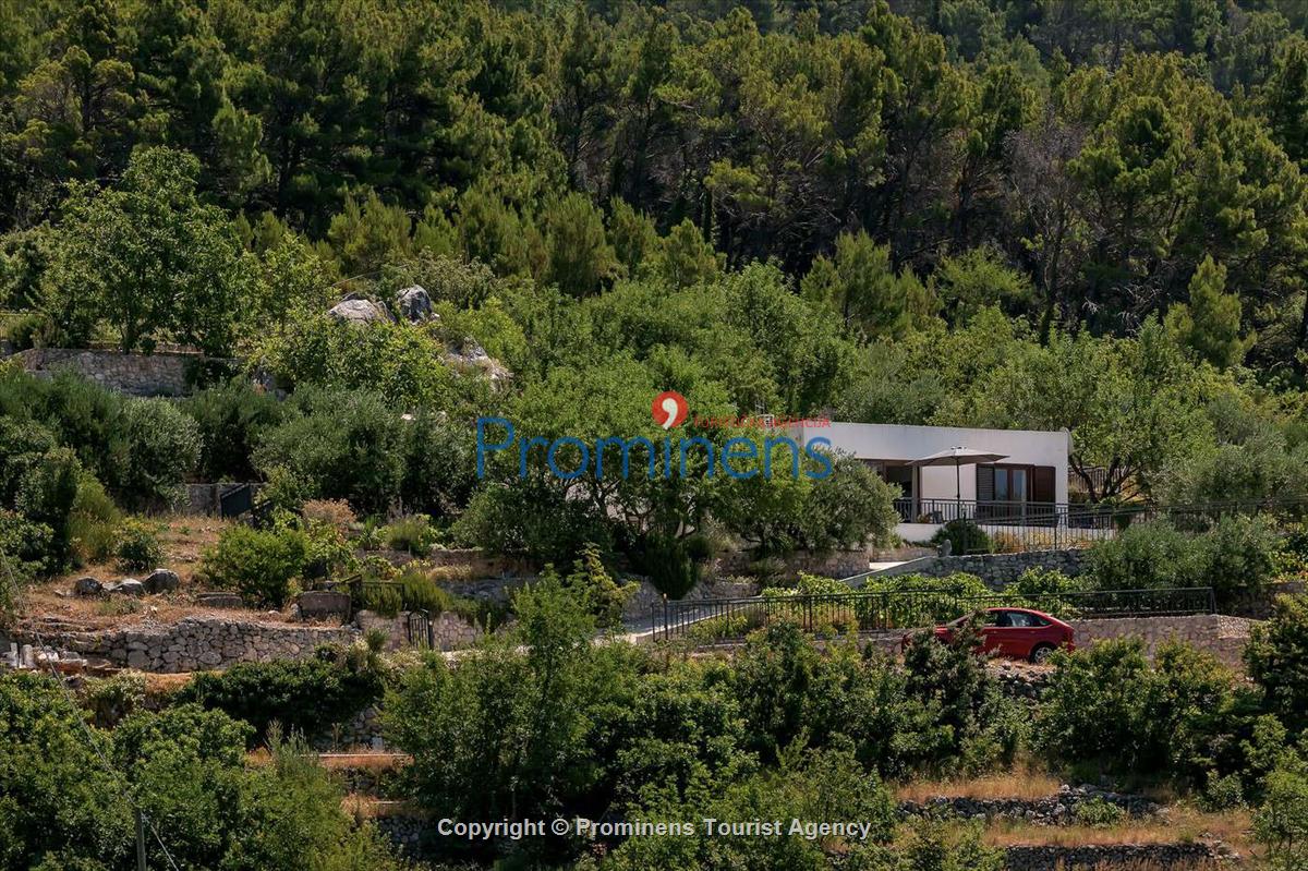 Alleinstehendes Ferienhaus Tome mit Meerblick oberhalb von Makarska