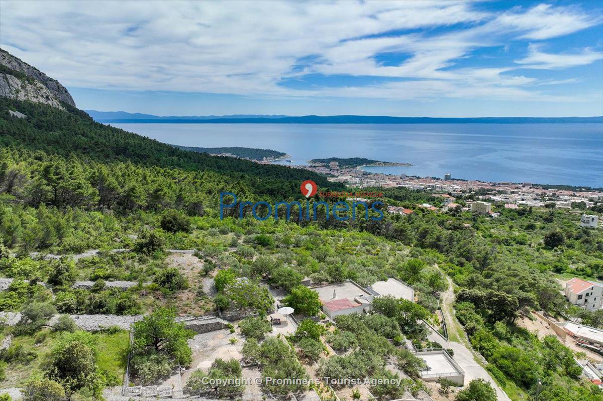 Alleinstehendes Ferienhaus Tome mit Meerblick oberhalb von Makarska