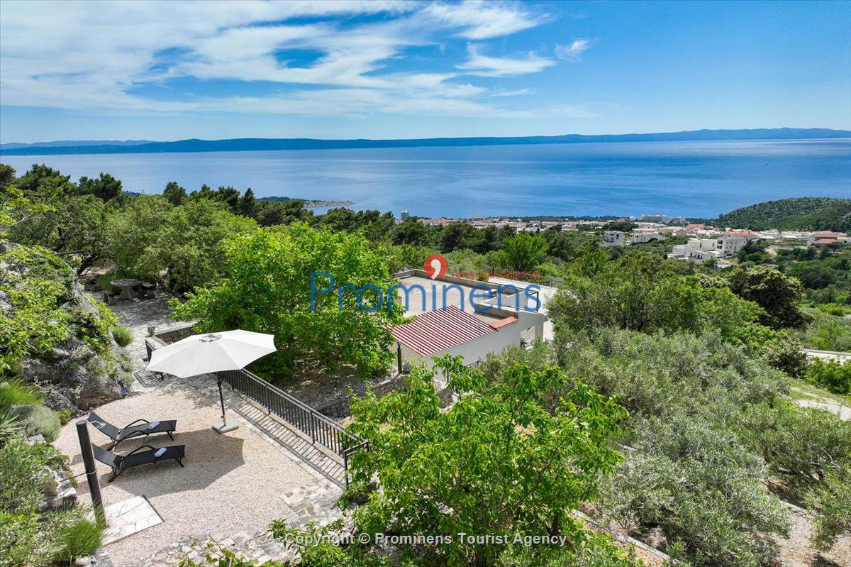 Alleinstehendes Ferienhaus Tome mit Meerblick oberhalb von Makarska