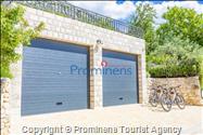 Alleinstehendes Ferienhaus Tome mit Meerblick oberhalb von Makarska