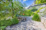 Alleinstehendes Ferienhaus Tome mit Meerblick oberhalb von Makarska