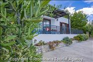 Alleinstehendes Ferienhaus Tome mit Meerblick oberhalb von Makarska
