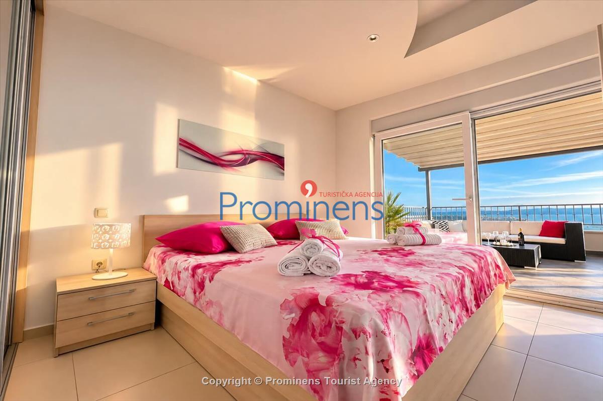 Penthouse apartman s whirlpoolom i pogledom na more, Makarska – 6 gostiju, 3 spavaće sobe