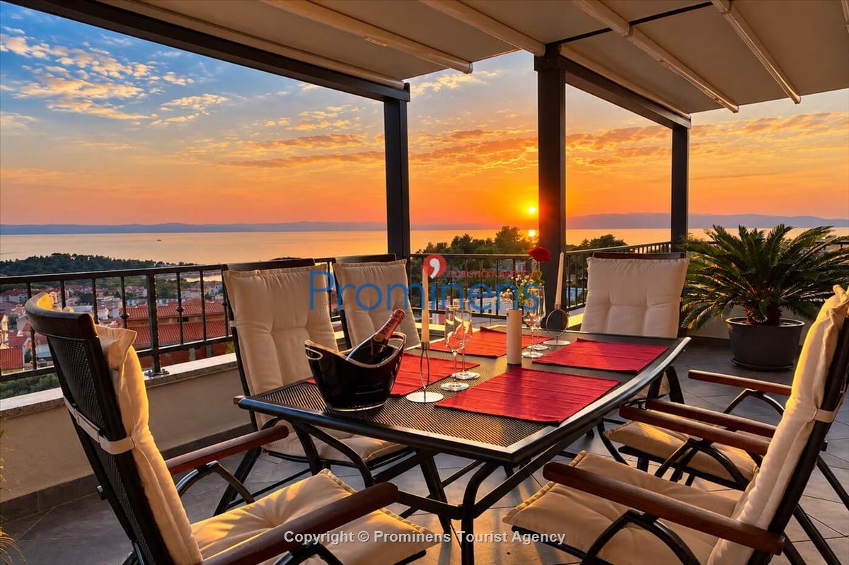 Penthouse apartman s whirlpoolom i pogledom na more, Makarska – 6 gostiju, 3 spavaće sobe
