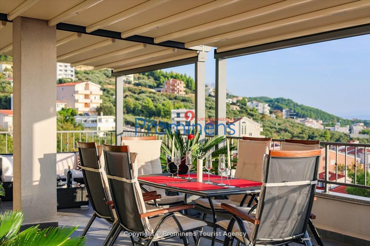 Atemberaubende Penthousewohnung mit Terrasse- Whirlpool und Meerblick in Makarska - 3 Schlafzimmer-2 Badezimmer