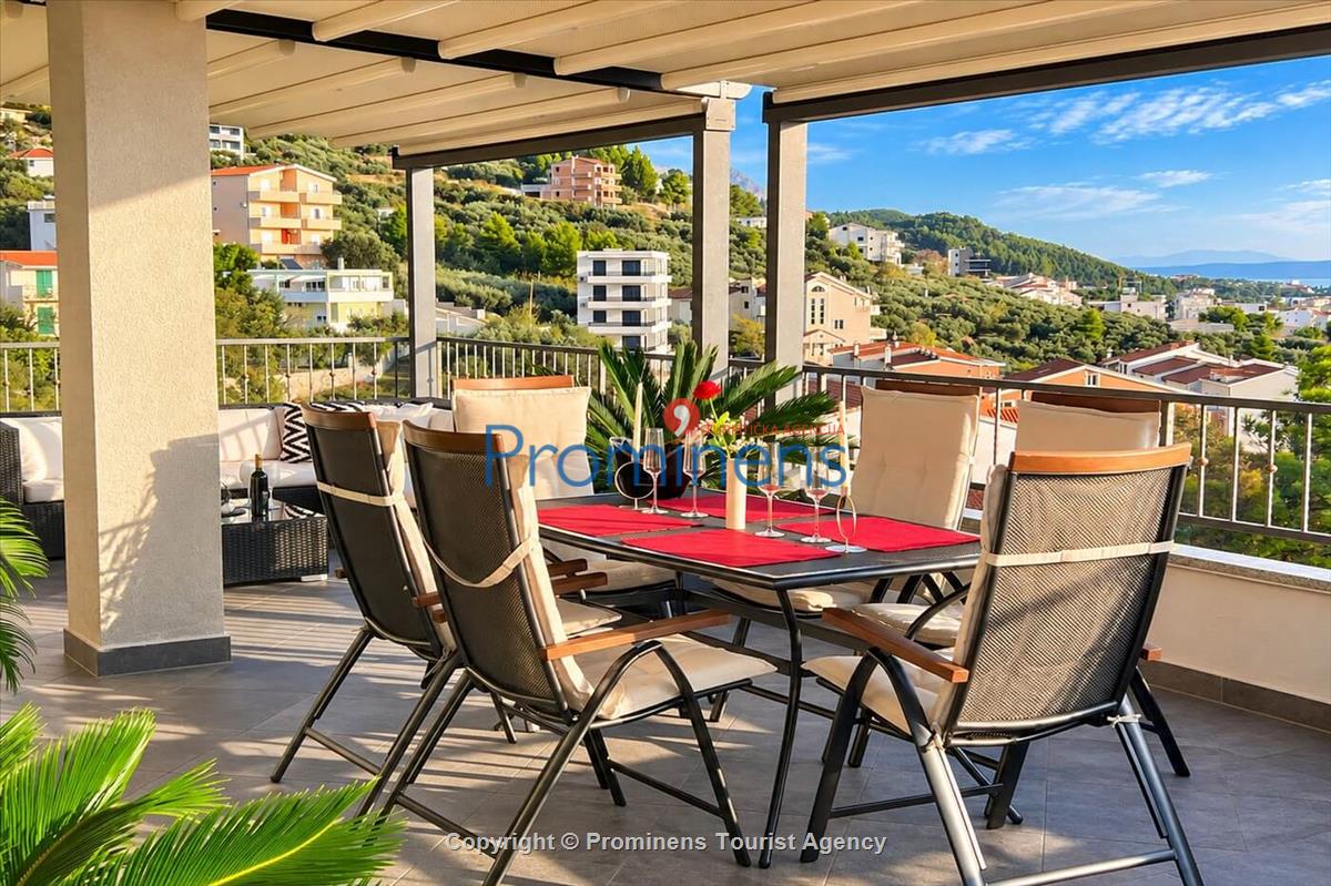 Penthouse apartman s whirlpoolom i pogledom na more, Makarska – 6 gostiju, 3 spavaće sobe