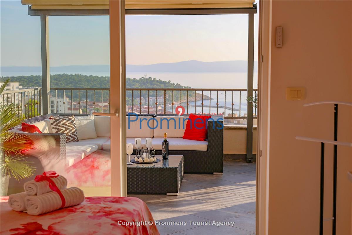 Atemberaubende Penthousewohnung mit Terrasse- Whirlpool und Meerblick in Makarska - 3 Schlafzimmer-2 Badezimmer