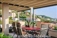 Atemberaubende Penthousewohnung mit Terrasse- Whirlpool und Meerblick in Makarska - 3 Schlafzimmer-2 Badezimmer