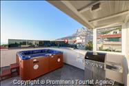 Atemberaubende Penthousewohnung mit Terrasse- Whirlpool und Meerblick in Makarska - 3 Schlafzimmer-2 Badezimmer