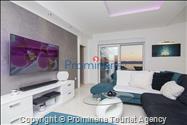 Atemberaubende Penthousewohnung mit Terrasse- Whirlpool und Meerblick in Makarska - 3 Schlafzimmer-2 Badezimmer