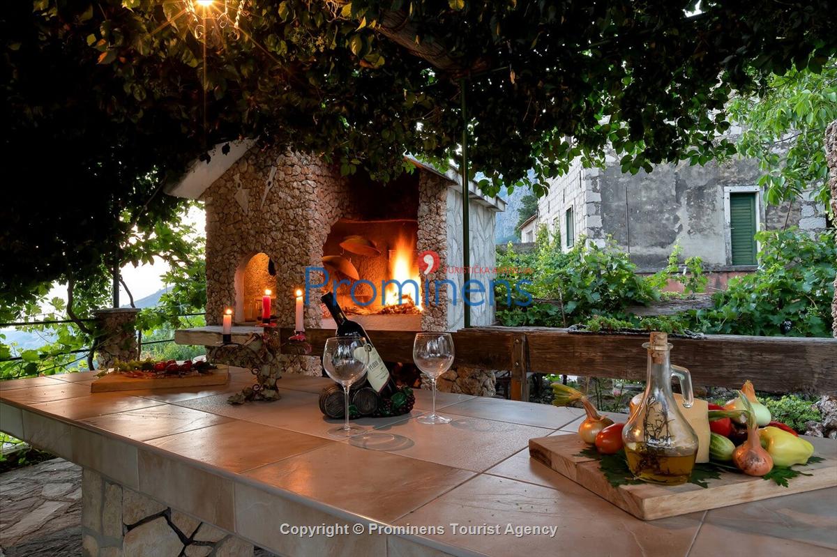 Fereinhaus Stina mit Pool und Meerblick in Tučepi - Makarska Riviera -Kroatien mieten