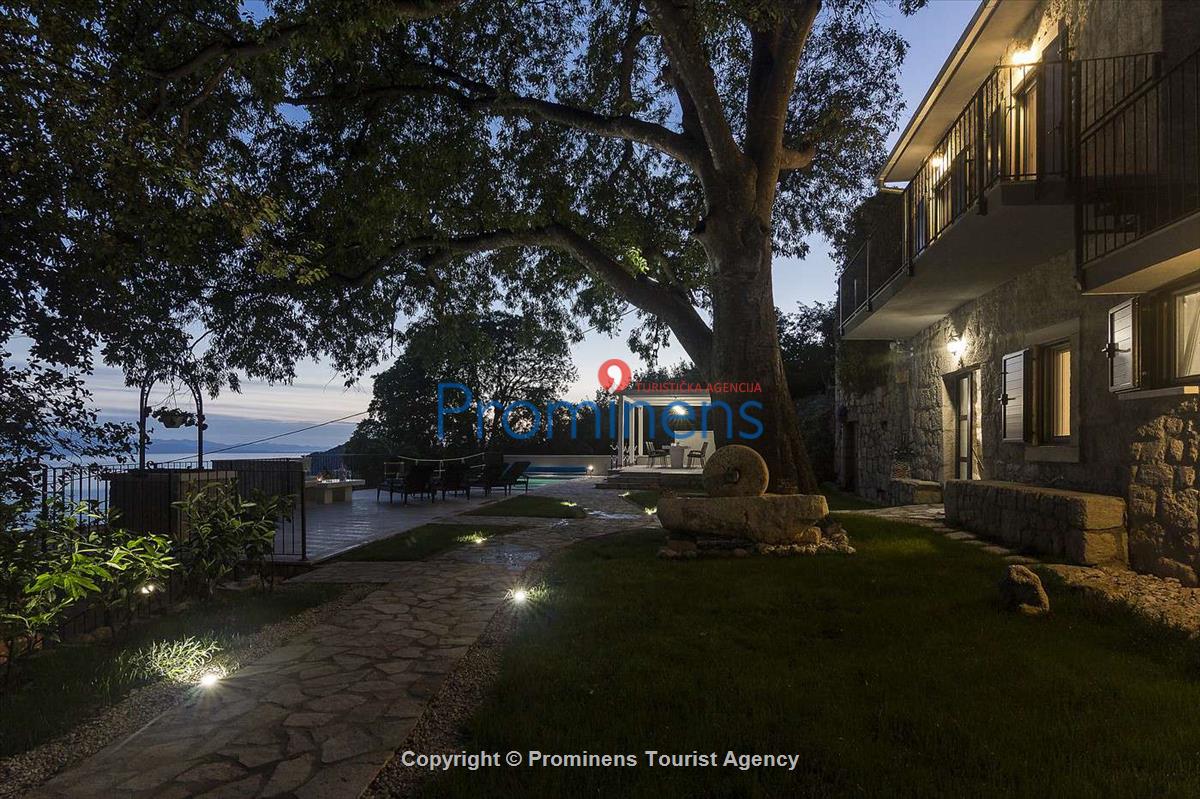 Ferienhaus Kostela mit Pool Zaostrog Makarska Riviera