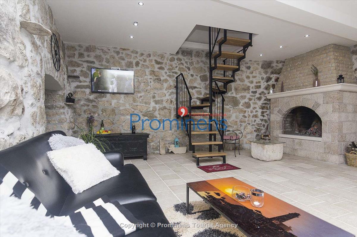 Ferienhaus Kostela mit Pool Zaostrog Makarska Riviera