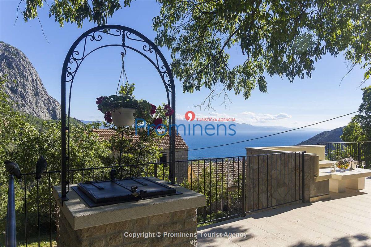 Ferienhaus Kostela mit Pool Zaostrog Makarska Riviera