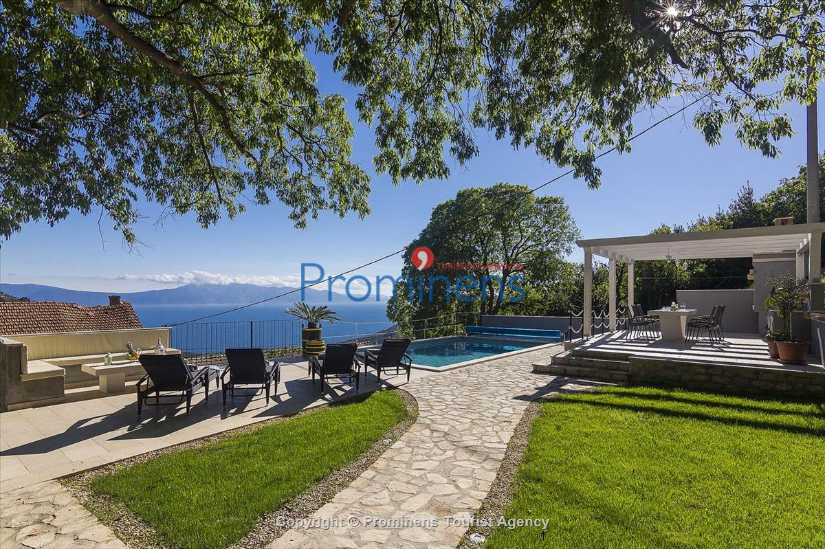 Ferienhaus Kostela mit Pool Zaostrog Makarska Riviera