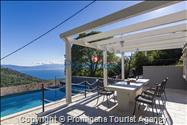 Ferienhaus Kostela mit Pool Zaostrog Makarska Riviera