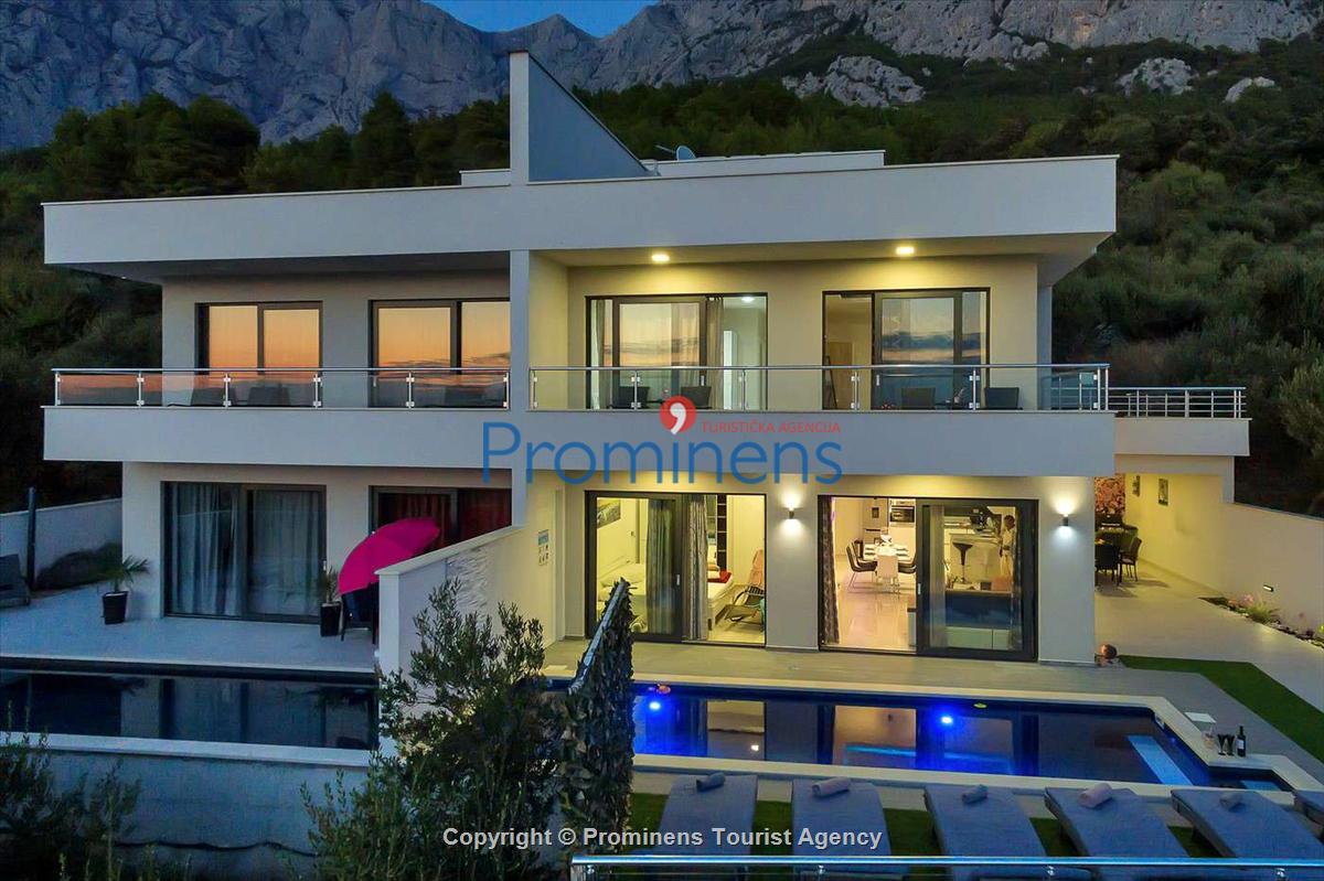 Villa Nera mit Pool in Makarska ruhige Lage drei Schlafzimmer Meerblick, Familienurlaub 