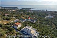Villa Nera mit Pool in Makarska ruhige Lage drei Schlafzimmer Meerblick, Familienurlaub 